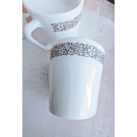 Vintage Pyrex Milk Glass Coffee Mugs Woodland Brown Set of 4 - Picture 5 of 9